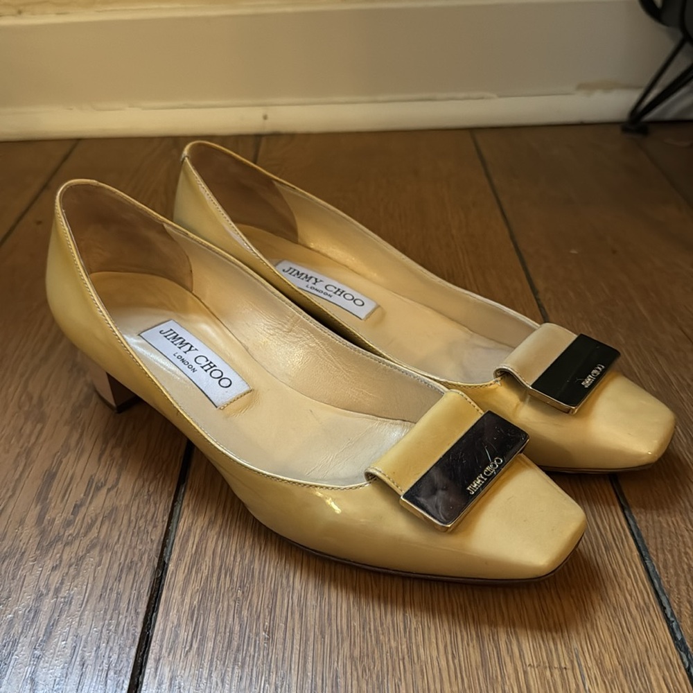Jimmy Choo Patent Leather Butter Yellow Nude Block Kitten Low Heel Ballet 38.5